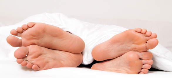 กลิ่นเท้า <a href='https://www.honestdocs.co/garlic-herbs-spices-for-health' target='_blank'>กลิ่นเท้า</a>